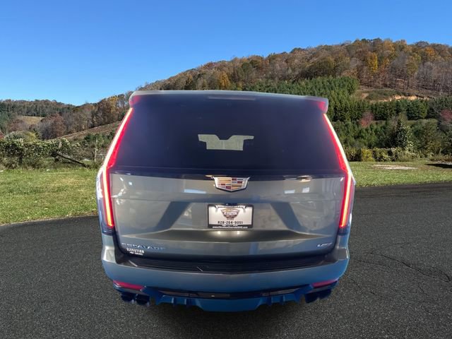 Used 2023 Cadillac Escalade V image 6