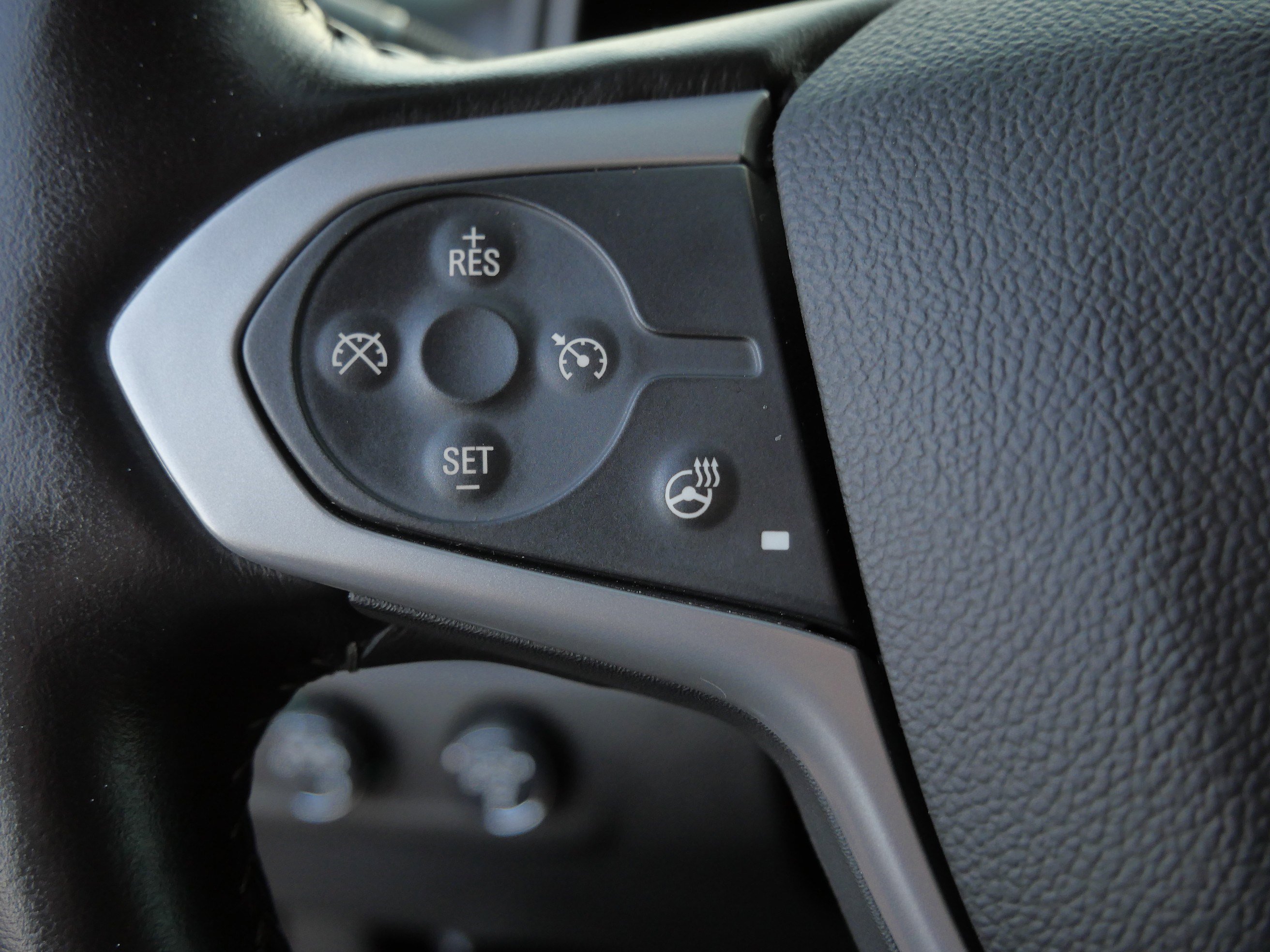 Used 2021 Chevrolet Colorado ZR2 w/ ZR2 Dusk Special Edition image 28