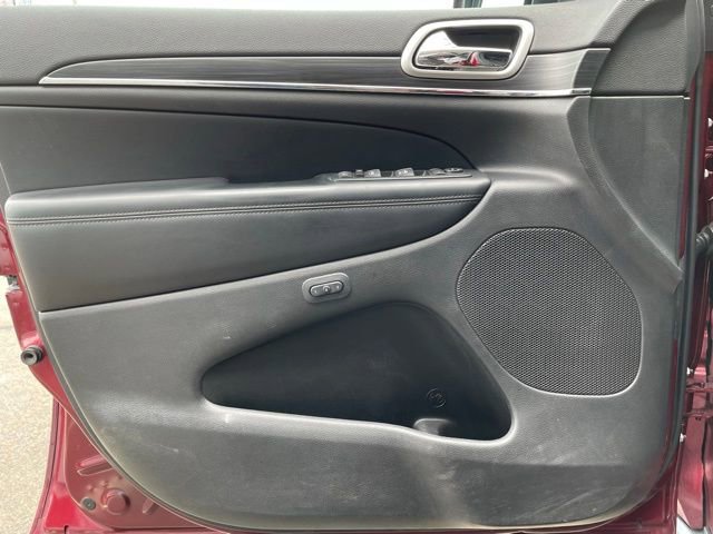 Used 2021 Jeep Grand Cherokee Limited image 9