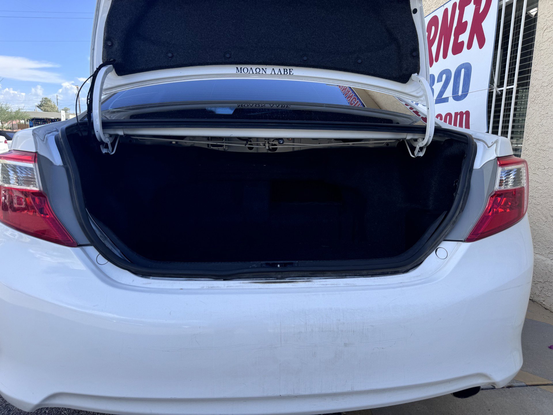 Used 2012 Toyota Camry XLE image 4