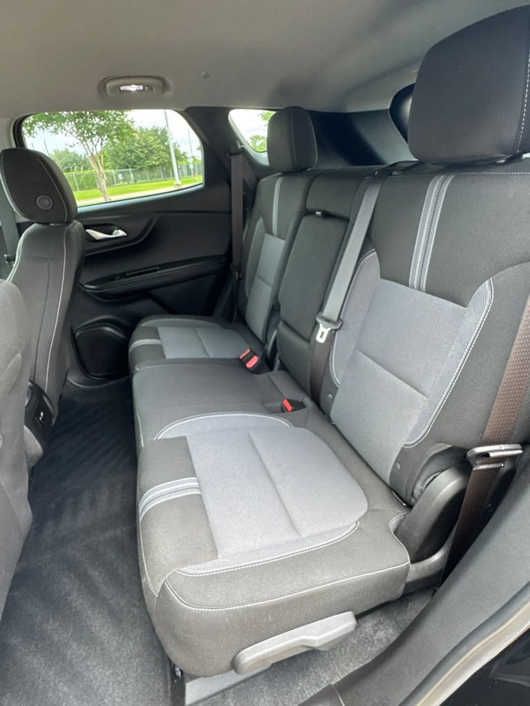 Used 2024 Chevrolet Blazer LT w/ Convenience Package FWD image 9