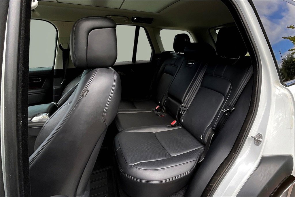 Used 2022 Land Rover Range Rover P525 Westminster Edition image 26