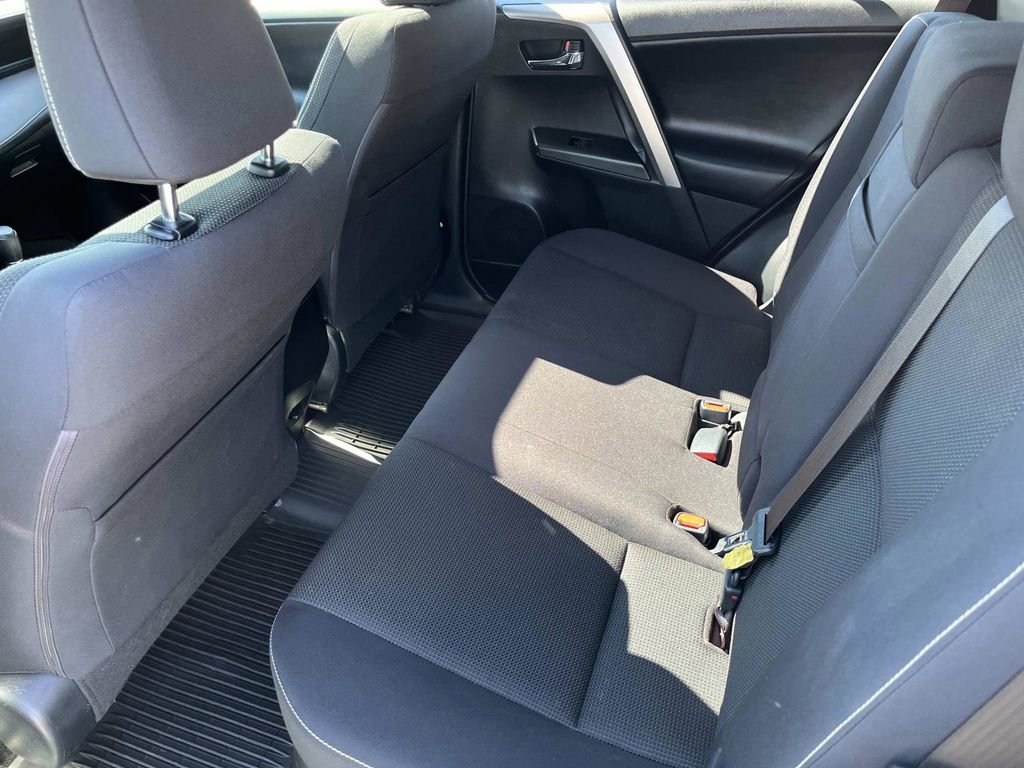 Used 2017 Toyota RAV4 XLE image 18