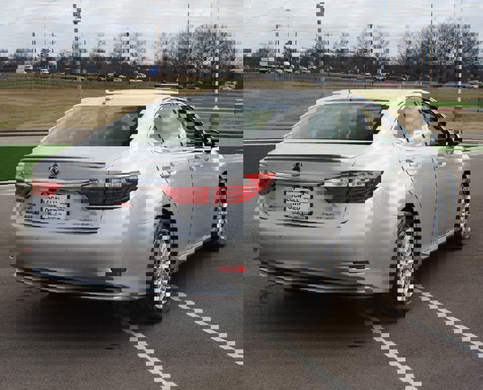 Used 2013 Lexus ES 300h image 13