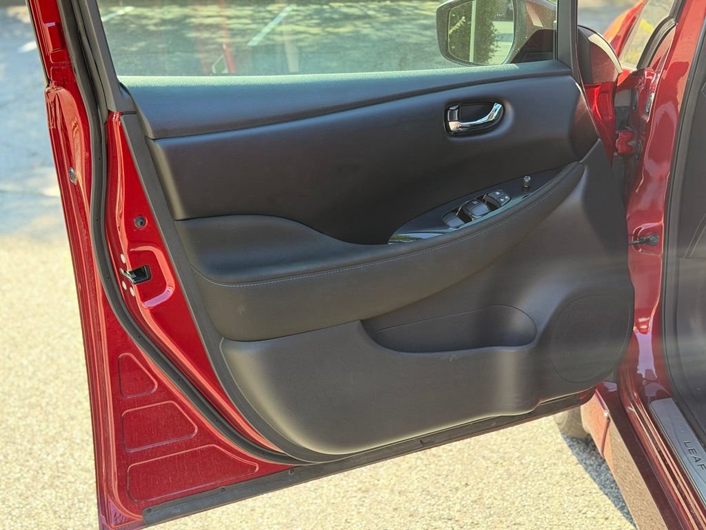 Used 2024 Nissan Leaf SV Plus FWD image 9