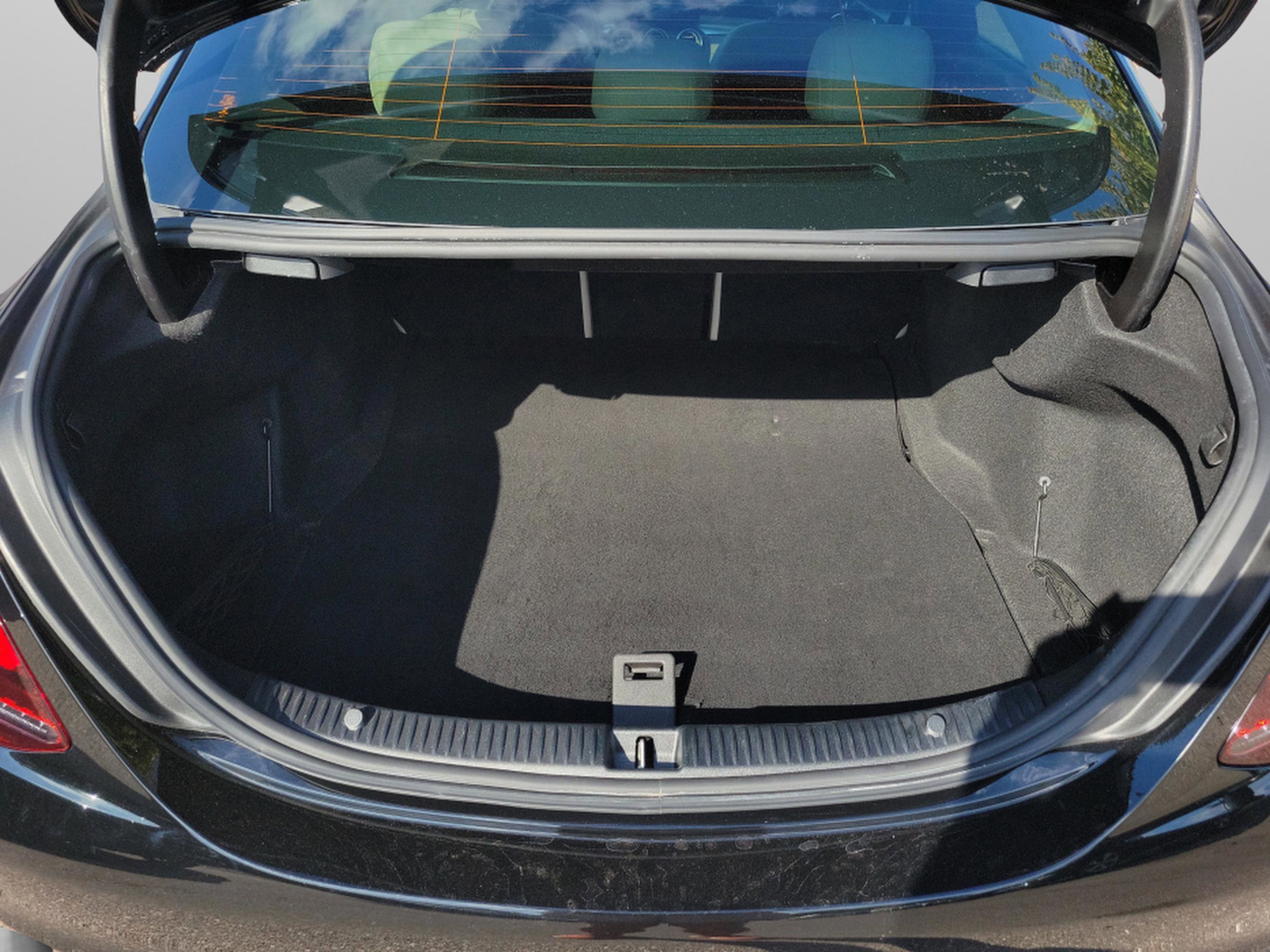 Used 2021 Mercedes-Benz C 300 Sedan image 29