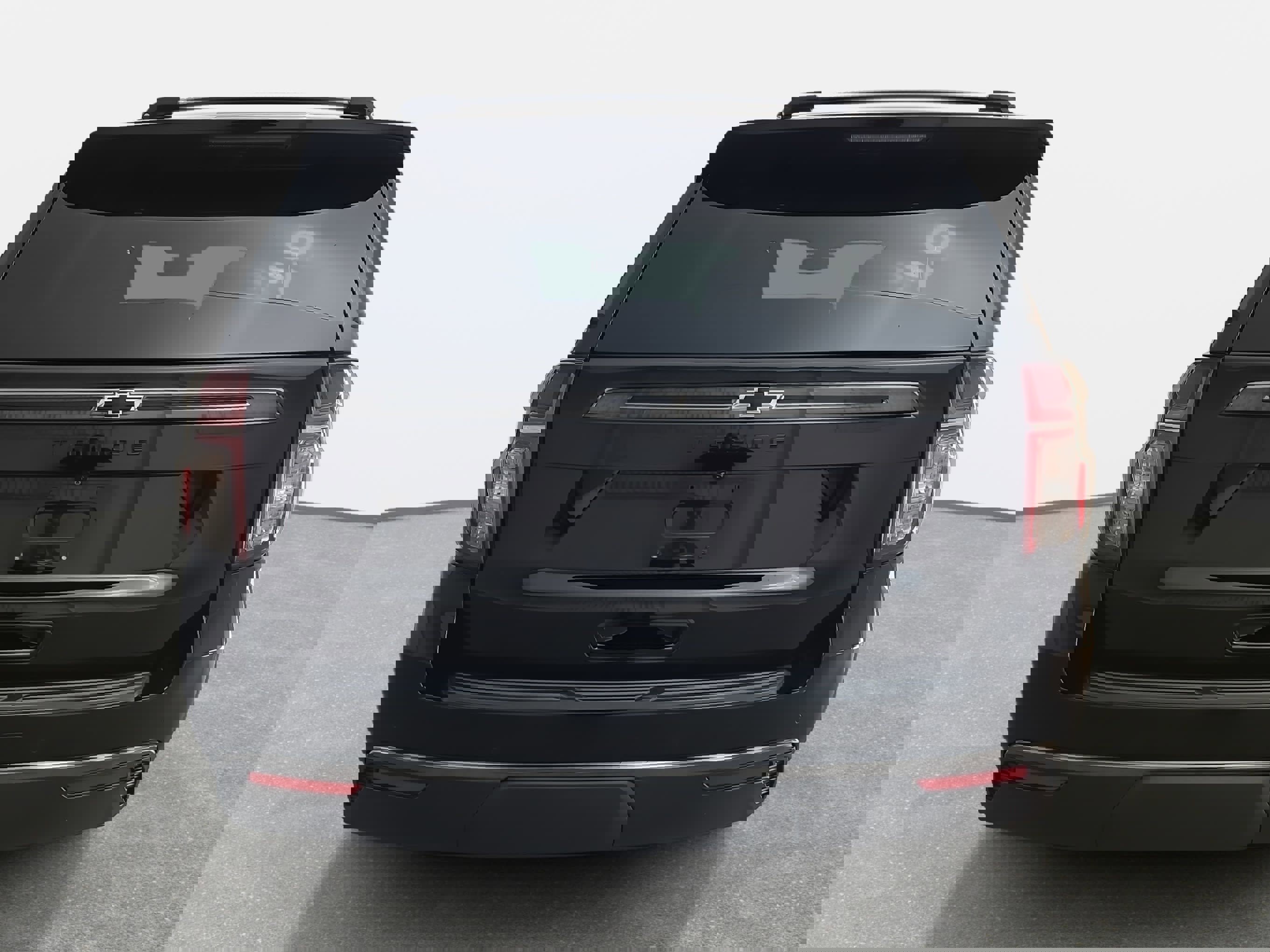 Used 2022 Chevrolet Tahoe Z71 w/ Luxury Package image 4