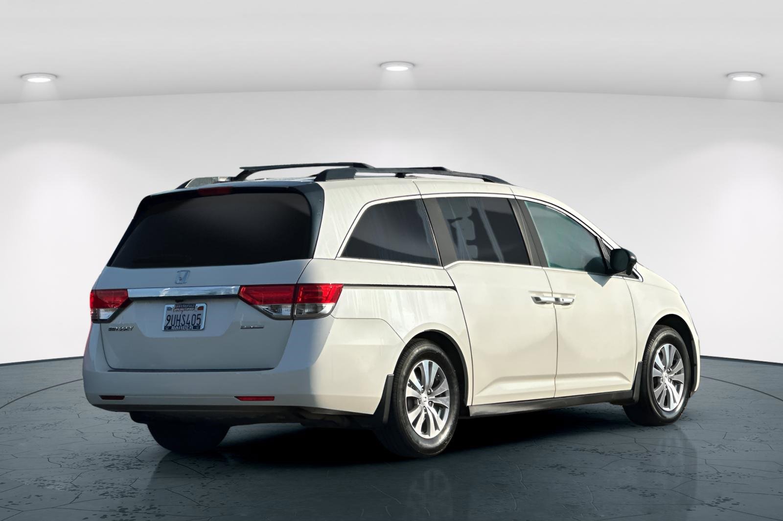 Used 2016 Honda Odyssey SE image 6