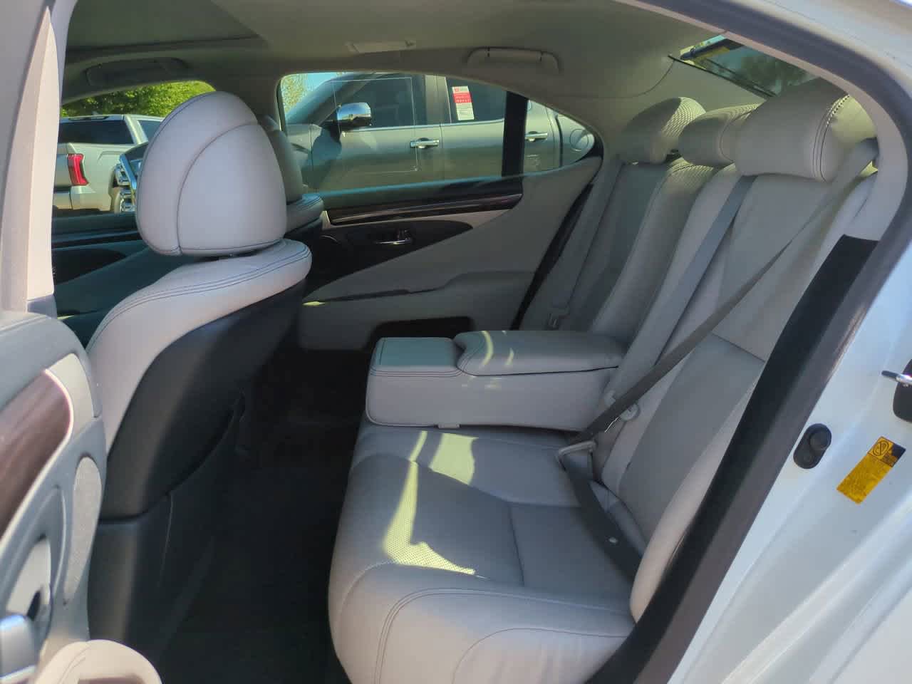 Used 2014 Lexus LS 460 w/ Comfort Package RWD image 13