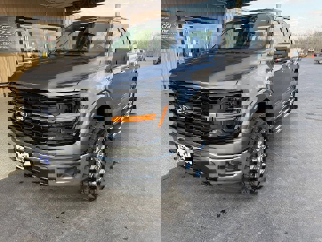 Used 2025 Ford F150 XLT w/ Equipment Group 301A Standard image 3