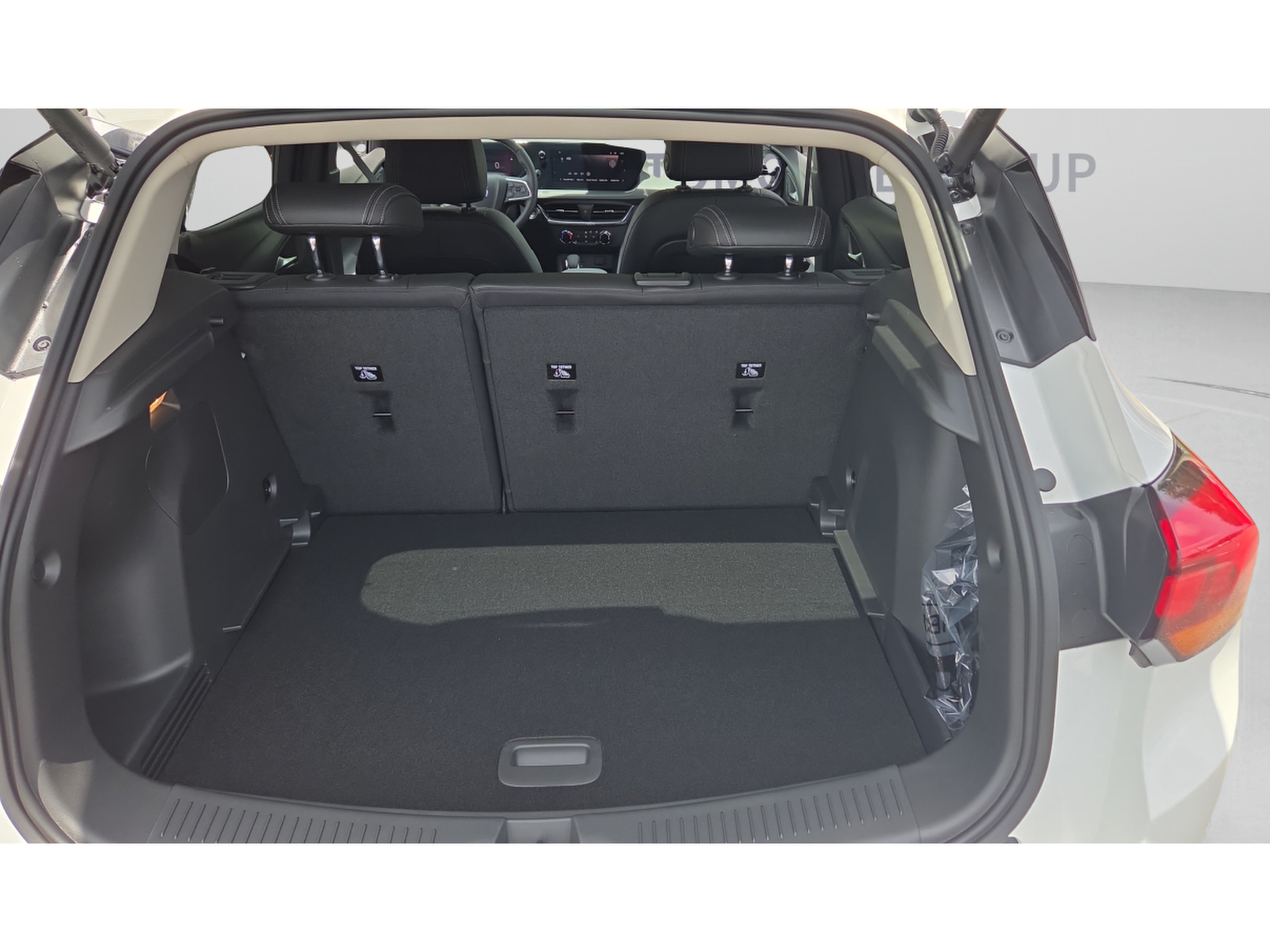 New 2026 Buick Encore GX Preferred w/ Advanced Technology Package AWD/4WD image 13