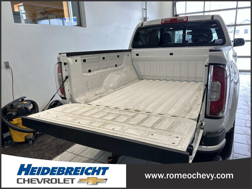 Certified 2022 GMC Canyon Elevation w/ Trailering Package image 10