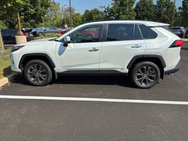 Used 2023 Toyota RAV4 Limited AWD/4WD image 6