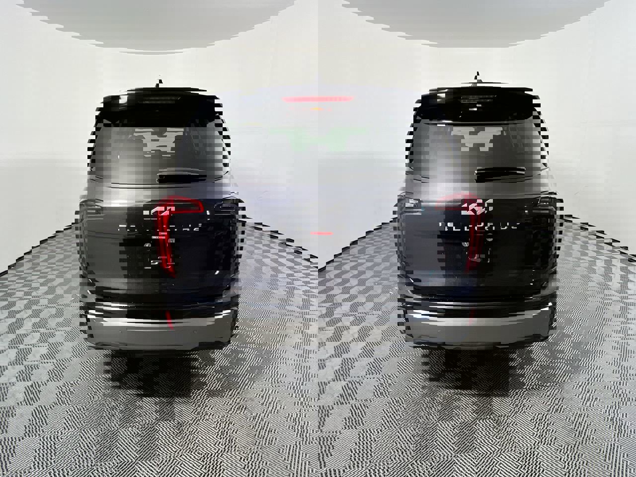 Used 2024 Kia Telluride LX image 4