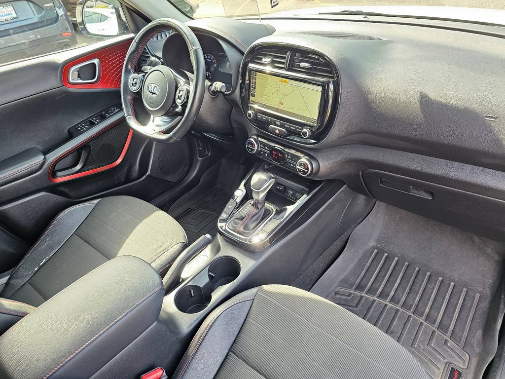 Used 2020 Kia Soul GT-Line Turbo FWD image 29