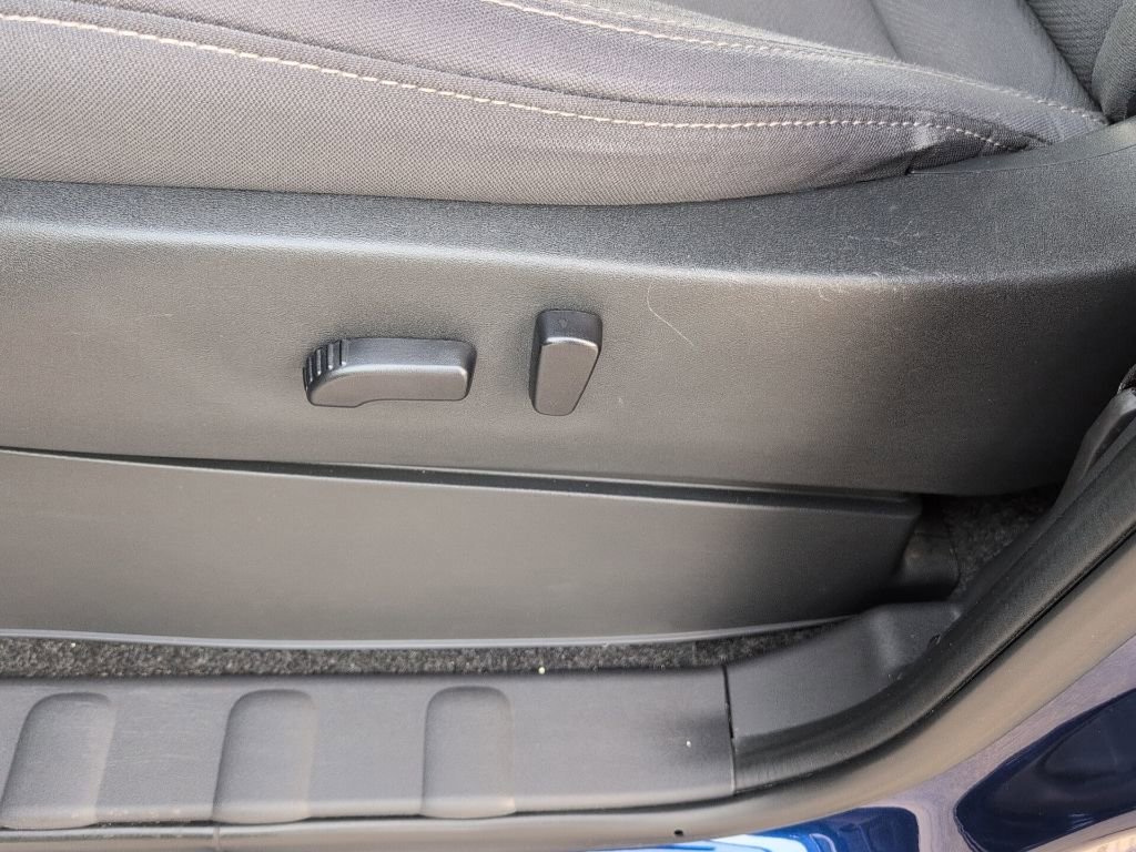 Used 2023 Nissan Frontier SV w/ SV Convenience Package image 10