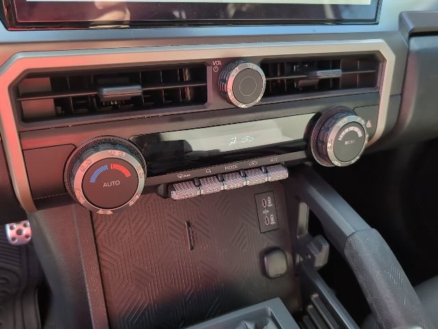 Used 2024 Toyota Tacoma TRD Sport image 18