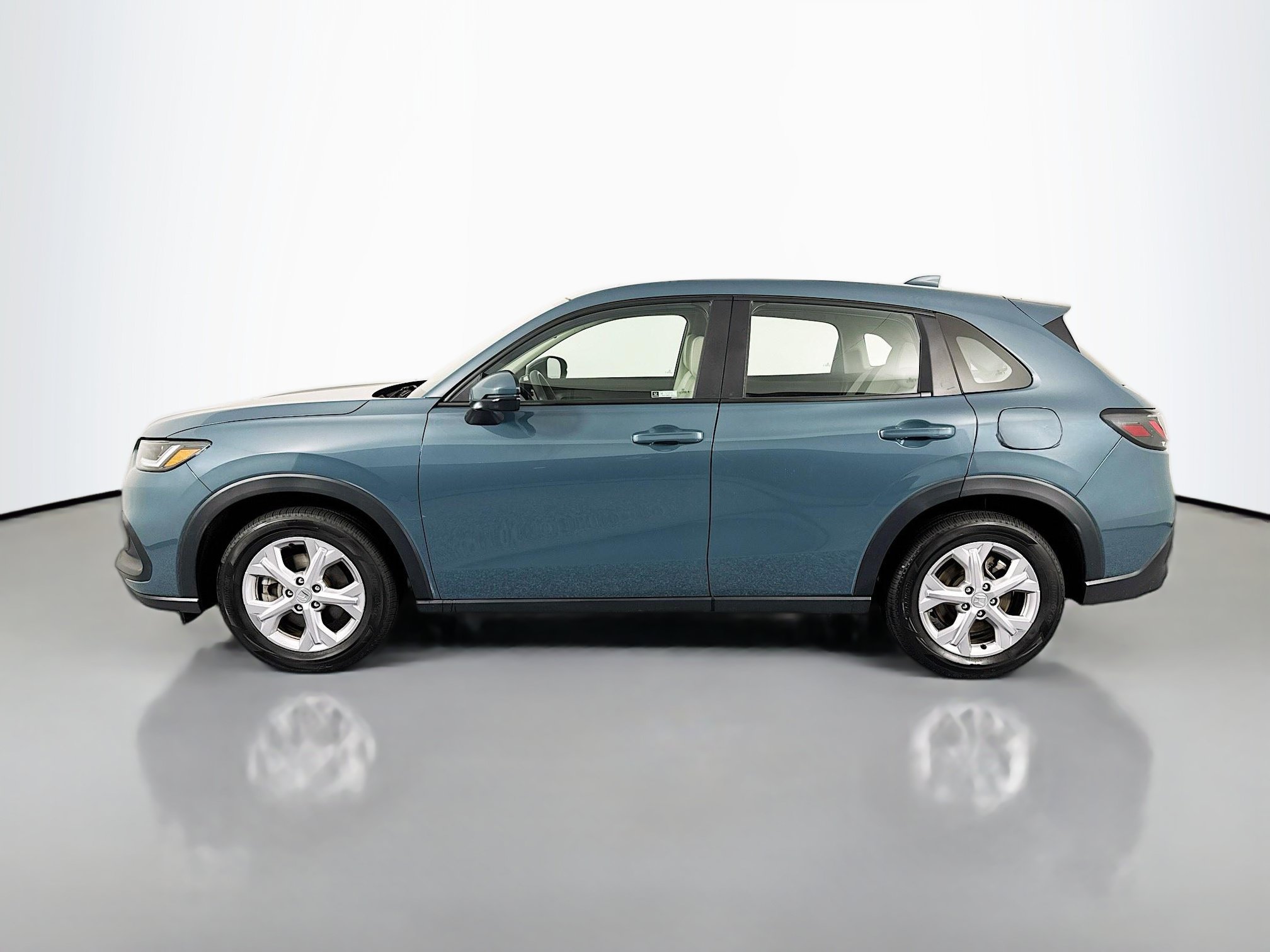 Certified 2024 Honda HR-V LX image 8