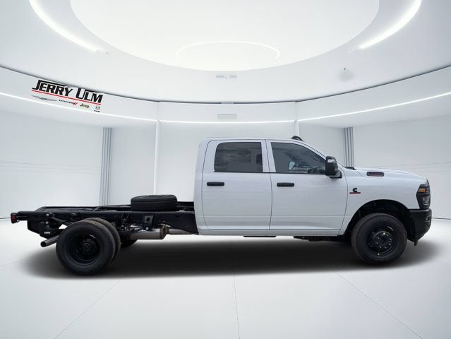New 2026 RAM 3500 Tradesman AWD/4WD image 2