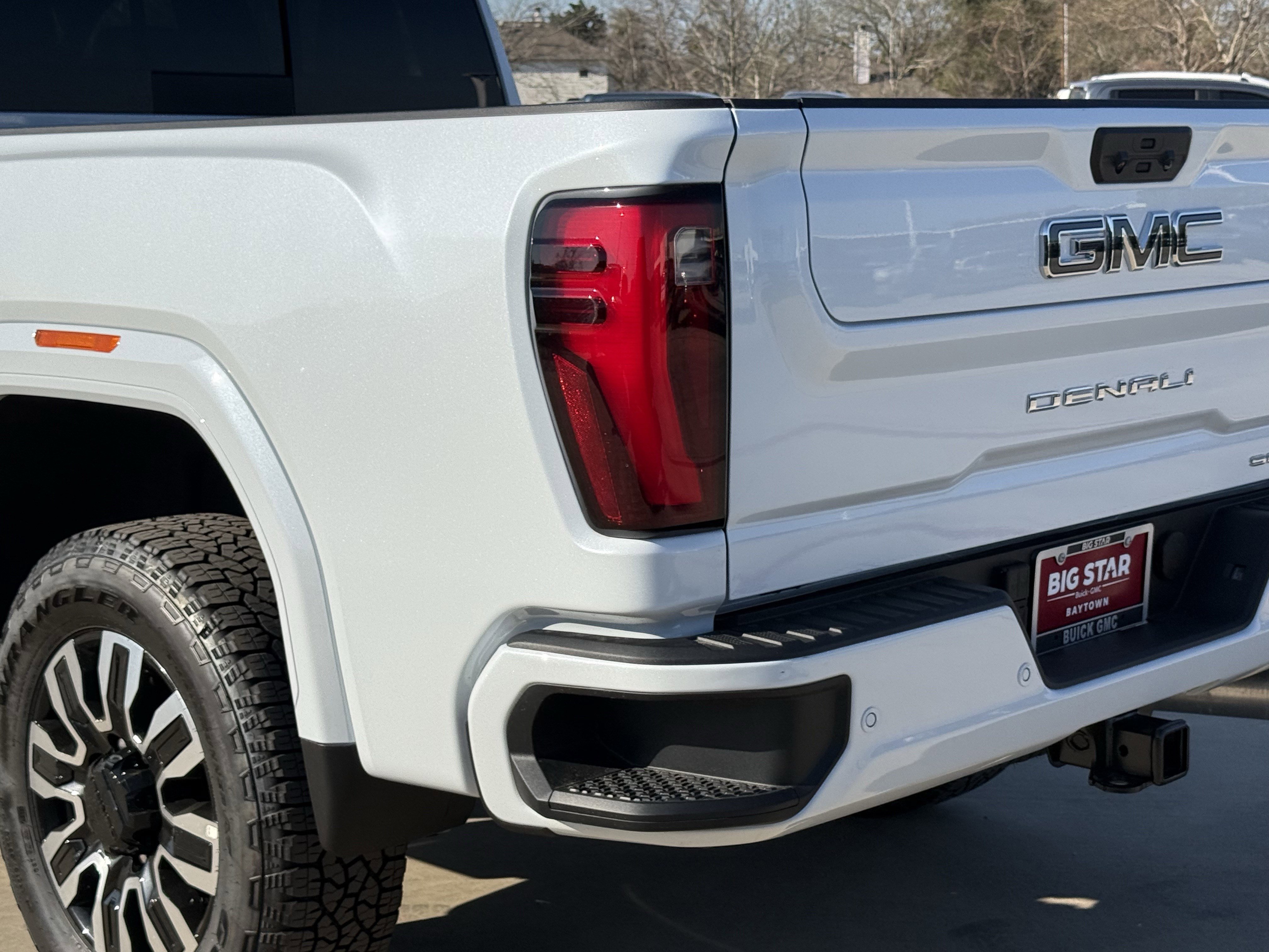 New 2026 GMC Sierra 2500 Denali Ultimate image 10