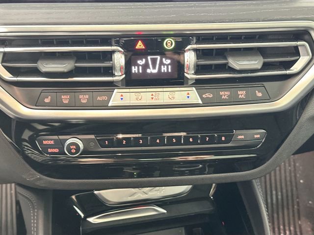 Used 2023 BMW X4 xDrive30i w/ Premium Package image 15