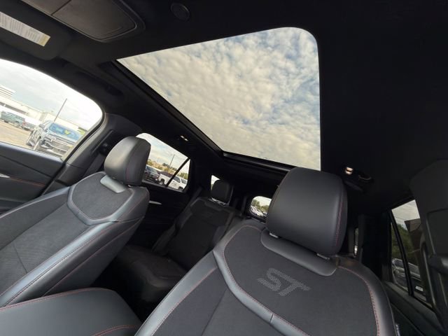 Used 2026 Ford Explorer ST w/ Sun And Sound Package image 27