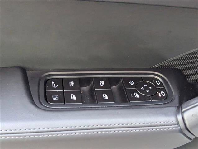 Used 2024 Porsche Cayenne Turbo AWD/4WD image 9