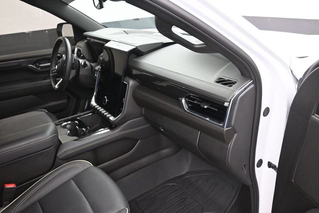 Used 2025 GMC Yukon Elevation w/ LPO, Floor Liner Package AWD/4WD image 9