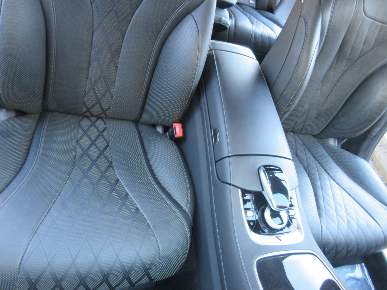 Used 2020 Mercedes-Benz S 560 Sedan w/ AMG Line Exterior image 29