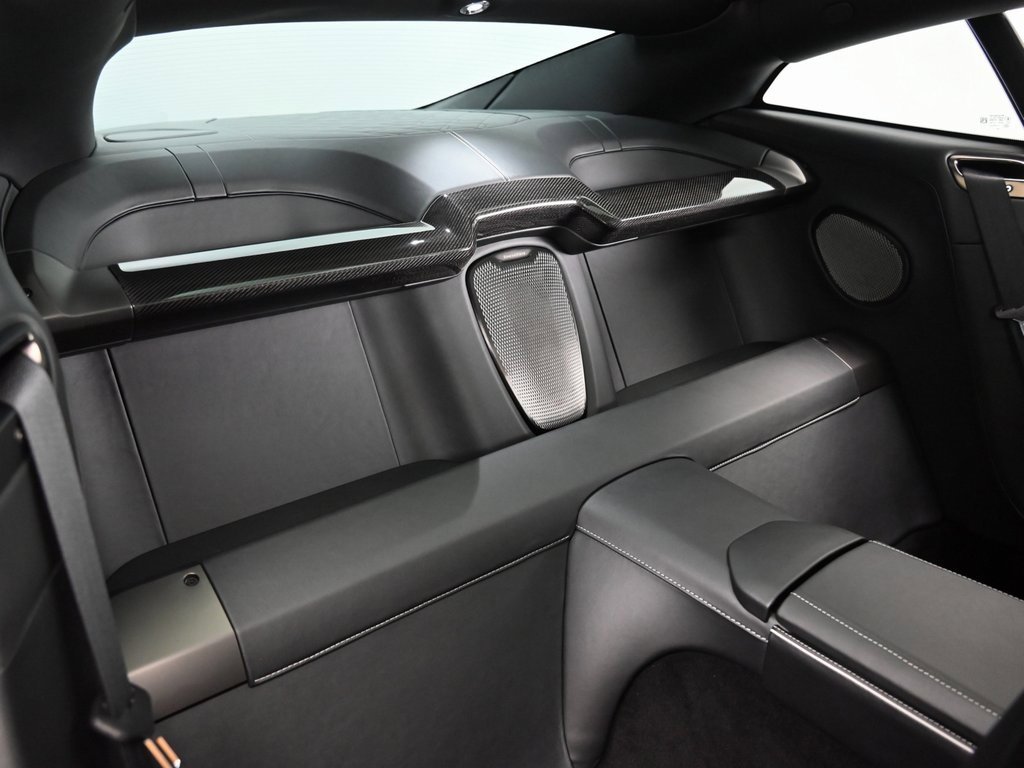 Used 2025 Aston Martin Vanquish image 15