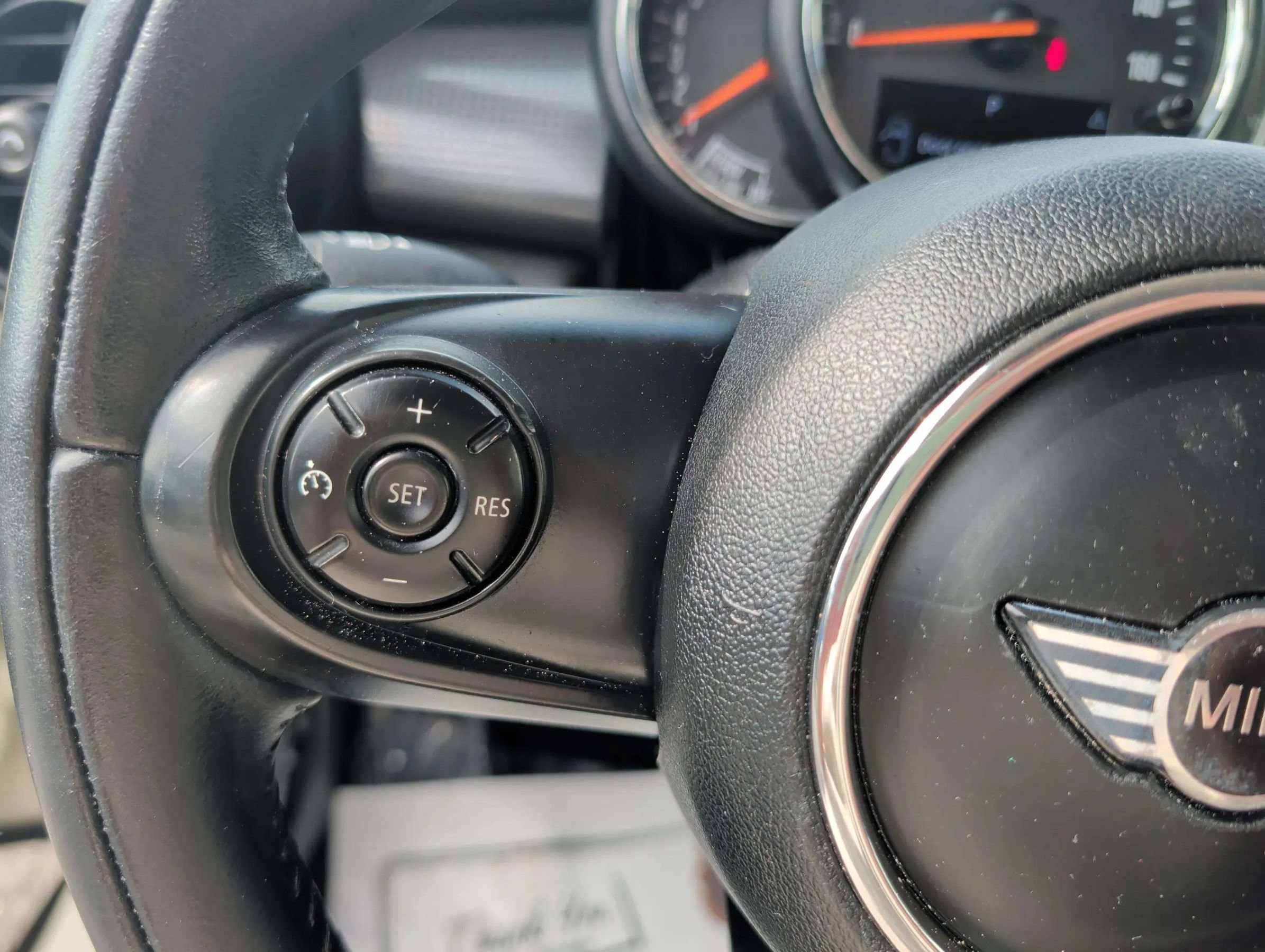 Used 2019 MINI Cooper 2-Door Hardtop FWD image 23