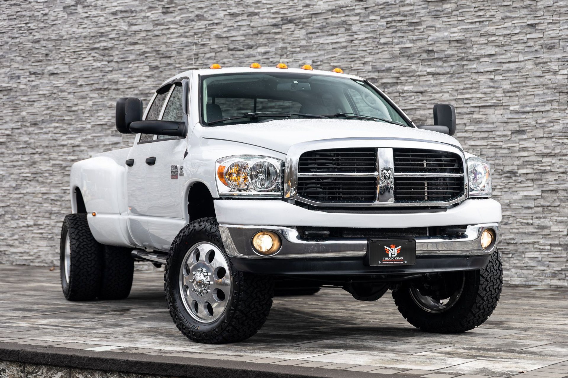 Used 2007 Dodge Ram 3500 Truck SLT image 3
