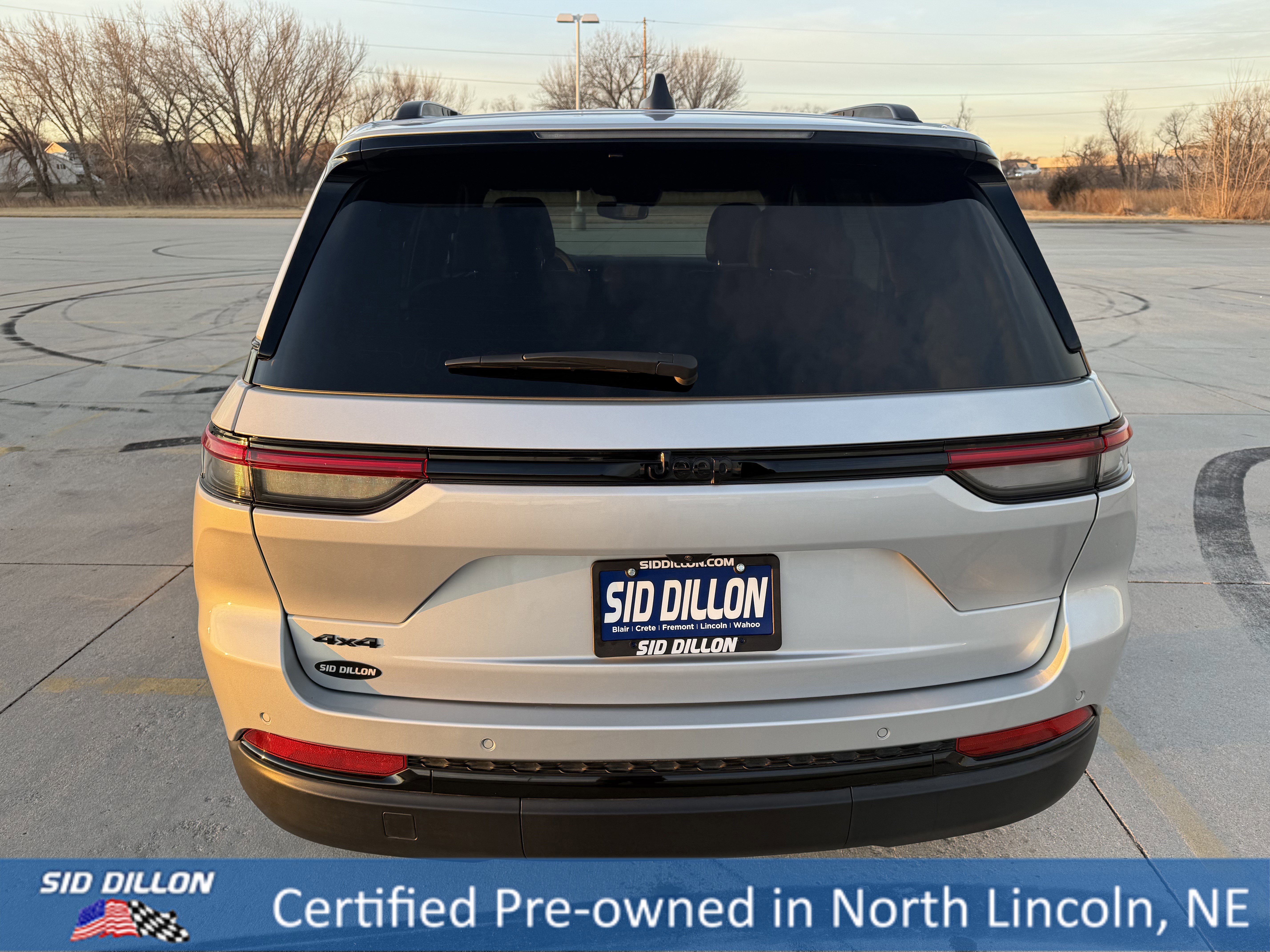 Used 2024 Jeep Grand Cherokee Altitude image 5