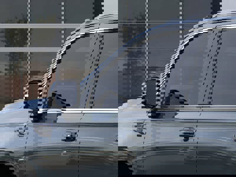 New 2026 GMC Yukon AT4 Ultimate w/ LPO, Floor Liner Package image 12