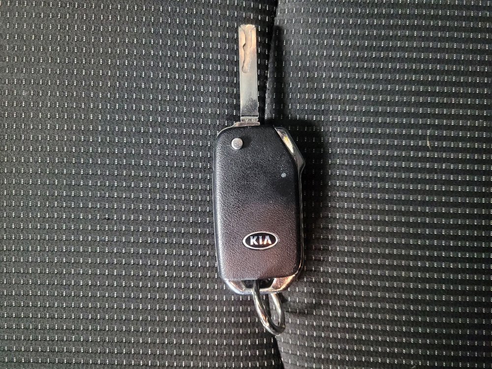 Used 2020 Kia Forte LXS image 32