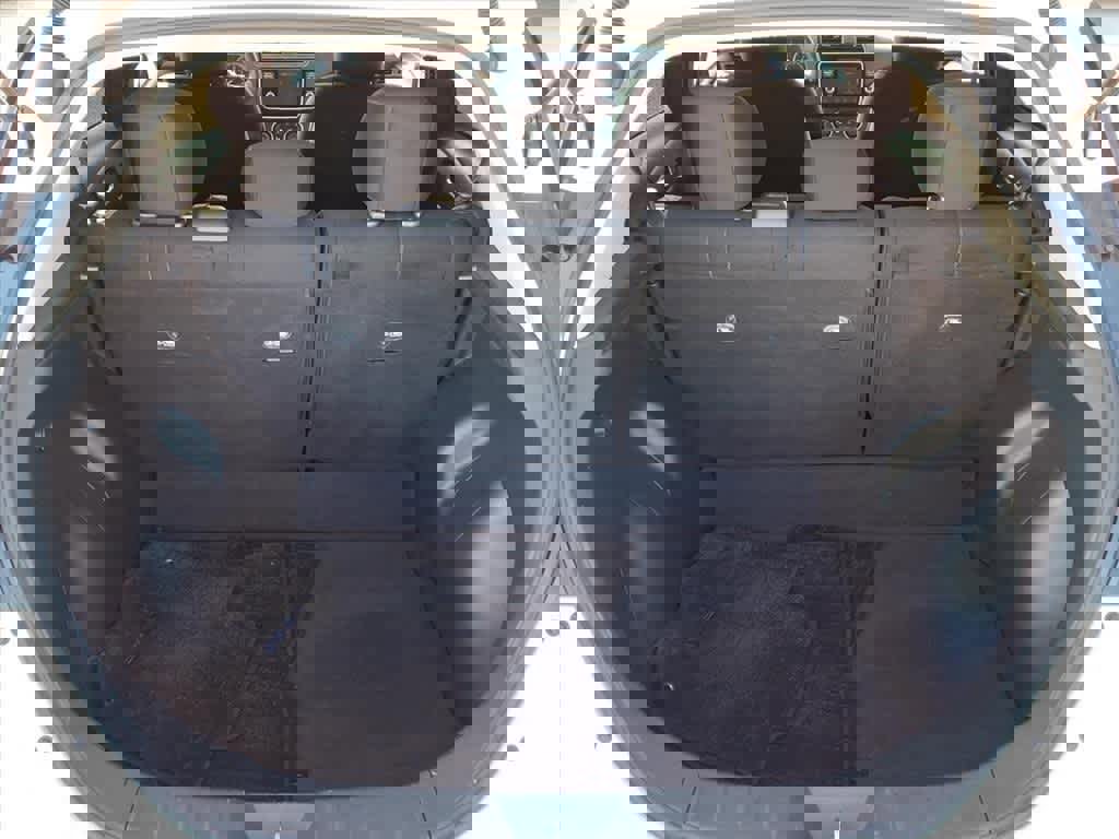 Used 2022 Nissan Leaf S image 6