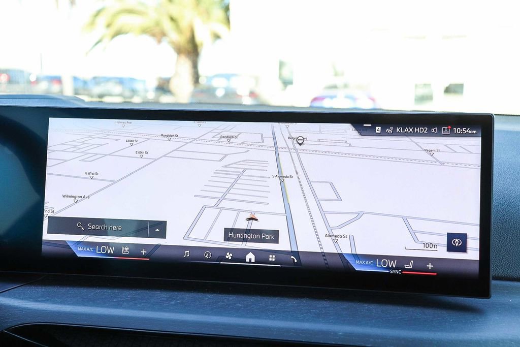 Used 2025 BMW 230i 230i w/ Premium Package image 13