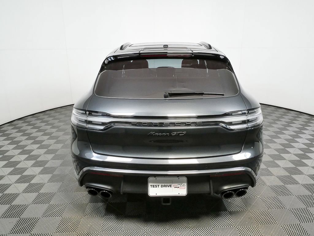Certified 2025 Porsche Macan GTS image 33