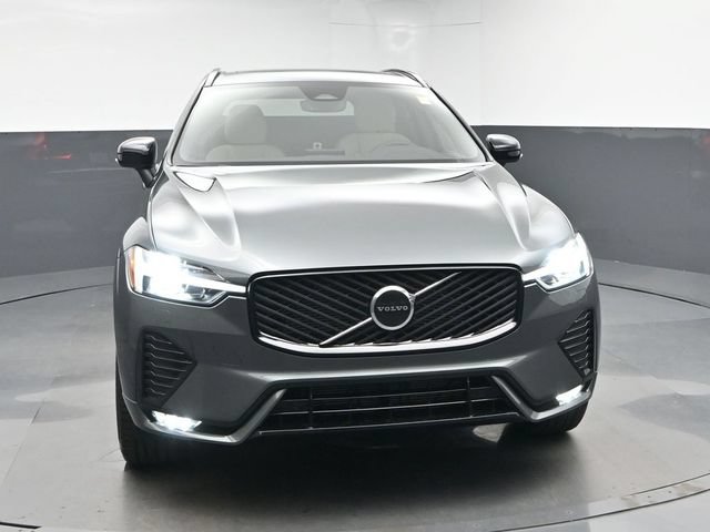 New 2027 Volvo XC60 B5 Core AWD/4WD image 2