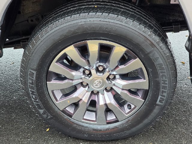 Used 2023 Toyota Tacoma Limited AWD/4WD image 15