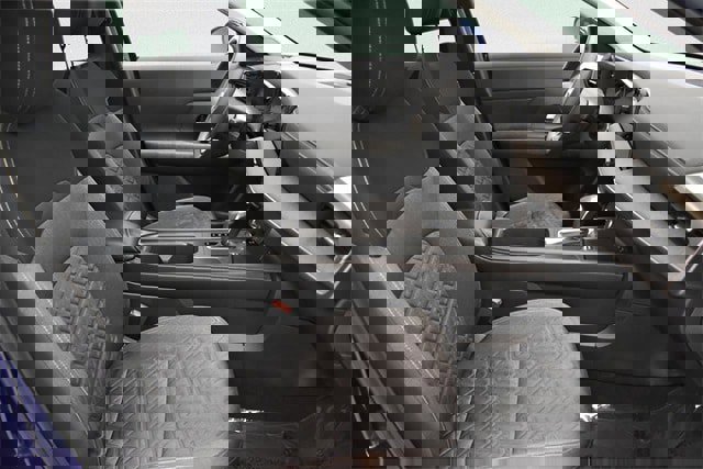 Used 2025 Nissan Kicks SV image 21