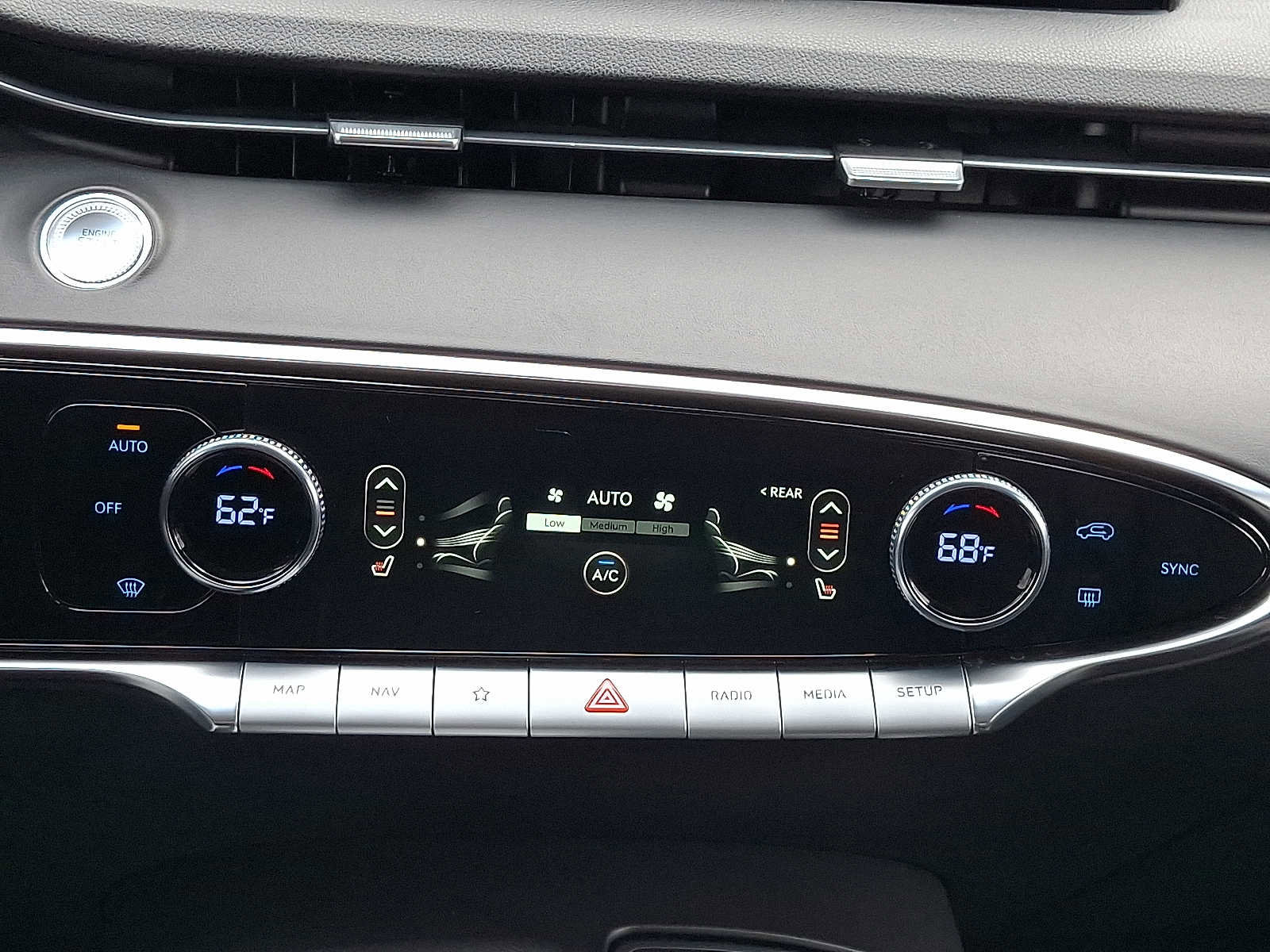 Used 2025 Genesis GV70 2.5T image 15