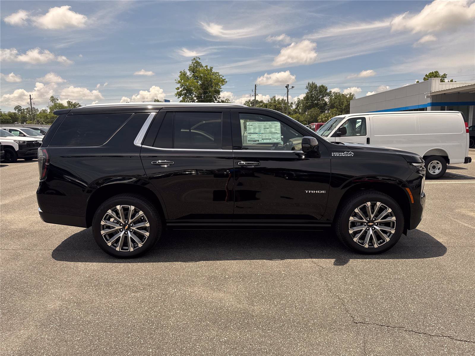 New 2026 Chevrolet Tahoe High Country AWD/4WD image 3