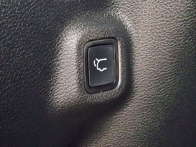 Used 2022 Jeep Compass Limited w/ Elite Group AWD/4WD image 29