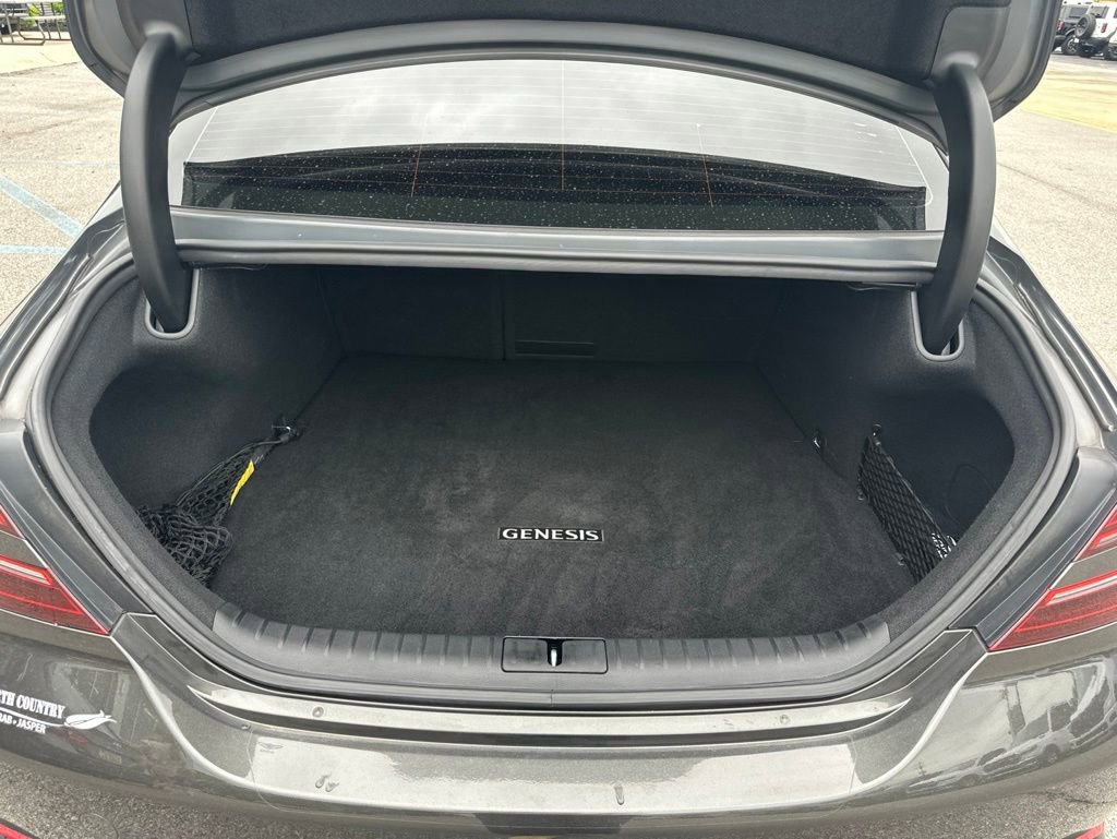 Used 2023 Genesis G70 2.0T RWD image 8