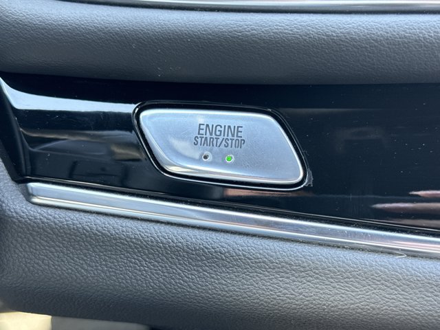 Used 2022 Buick Enclave Avenir w/ Avenir Technology Package AWD/4WD image 29