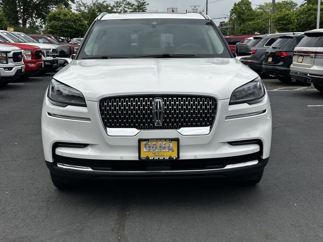 Certified 2024 Lincoln Aviator Reserve w/ Elements Package Plus AWD/4WD image 2