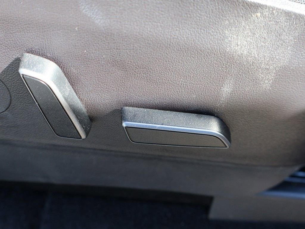 Used 2022 Tesla Model Y Long Range image 34