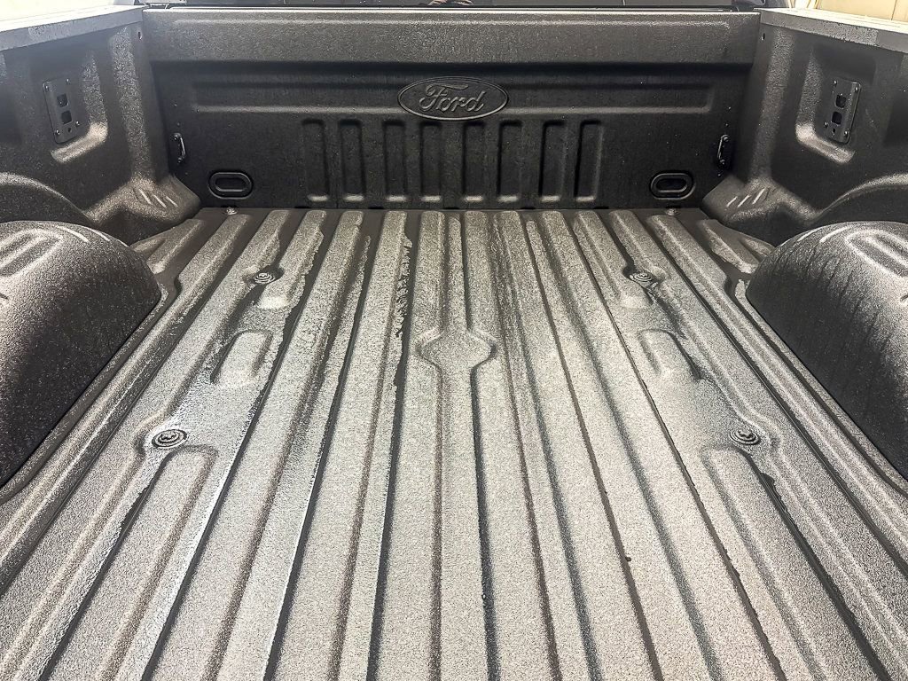 New 2026 Ford F250 Lariat w/ Black Appearance Package image 22