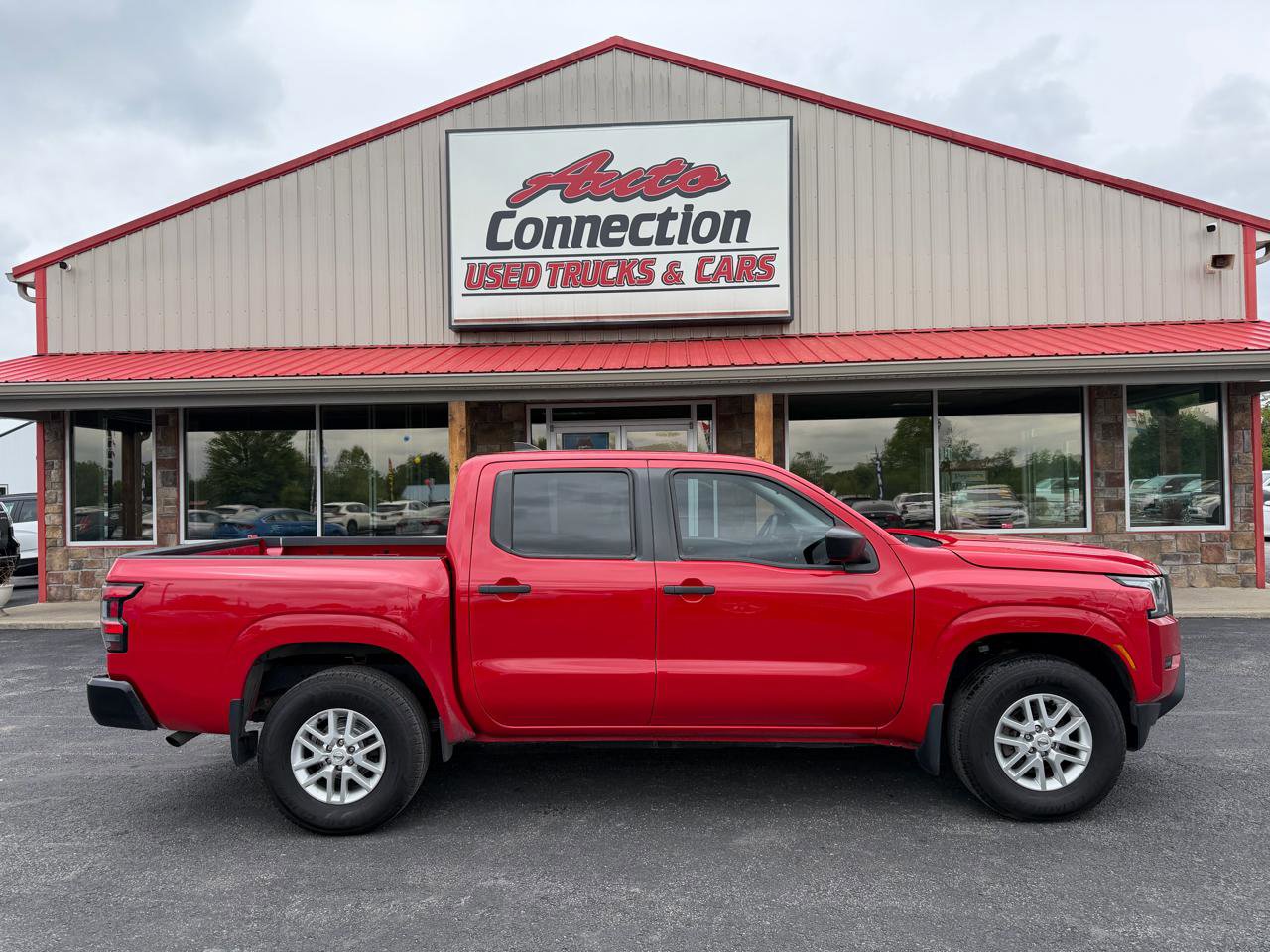 Used 2022 Nissan Frontier S AWD/4WD image 3